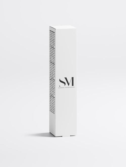 THE FIRST ICON - LENGTH & VOLUME MASCARA BY SANDRA MANDURINO